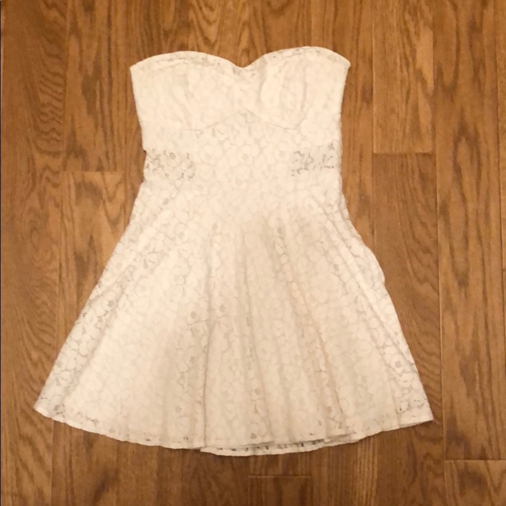 White strapless dress